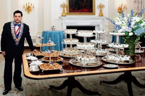 Ευάγγελος Μητσοτάκης: O Έλληνας που επιμελήθηκε τα μενού του Ομπάμα