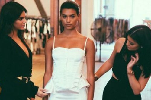 Tι σχεδιάζουν οι αδερφές Κένταλ και Κάιλι Τζένερ για το καλοκαίρι; Δείτε εδώ τα πρώτα looks