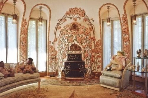 Μπήκαμε στο ιδιωτικό club του Donald Trump στο Palm Beach και τυφλωθήκαμε από το κιτς