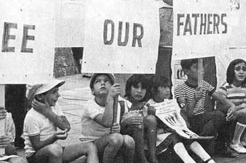 H Μαρία και η Άννα, δύο θύματα βιασμού το 1974 στην Κύπρο, αφηγούνται την ιστορία τους 