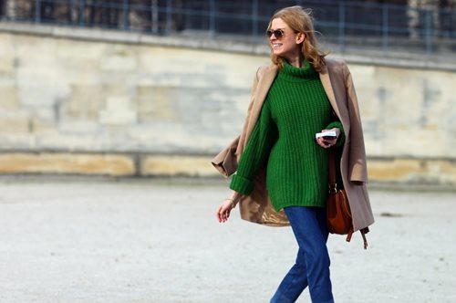 Τα μπουφάν και τα τζάκετ φοριούνται αλλιώς φέτος. Στο προτείνουν οι celebrities