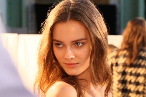 Έβγαλες σπυράκι; Με αυτό το απίστευτο κόλπο θα το ξεφορτωθείς σε χρόνο μηδέν