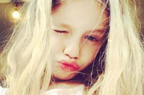 Η 8χρονη από τα Τρίκαλα που έχει υπογράψει συμβόλαιο με μεγάλο πρακτορείο της Γερμανίας