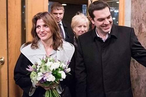 «Ο μυστικός γάμος του Αλέξη Τσίπρα στο Παρίσι». Ένα κείμενο που έγινε viral