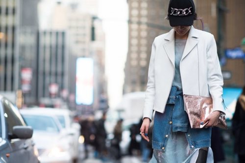 Το trend που υιοθέτησε η Olivia Palermo στην Εβδομάδα Μόδας δεν κοστίζει τίποτα και είναι η νέα τάση