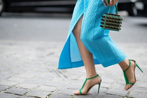 Aυτό είναι το αξεσουάρ που θα αντικαταστήσει όλα τα υπόλοιπα την Άνοιξη και το Καλοκαίρι