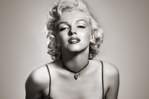 Η Μέρλιν Μονρόε έγκυος: Για πρώτη φορά στη δημοσιότητα φωτογραφίες της με φουσκωμένη κοιλιά  