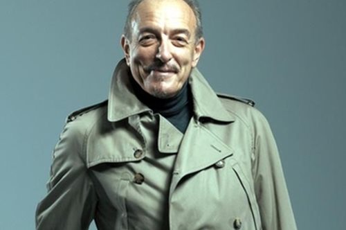 Η σύζυγος του Τάσου Αρνιακού, Μαρί, είναι μια πολύ όμορφη γυναίκα 