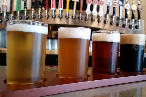 Η ελληνική μπίρα που ψηφίστηκε ανάμεσα στις καλύτερες του κόσμου. Ποια είναι;