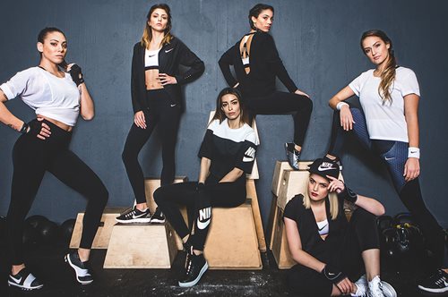 Έχεις δει τη νέα συλλογή Black & White της Nike;