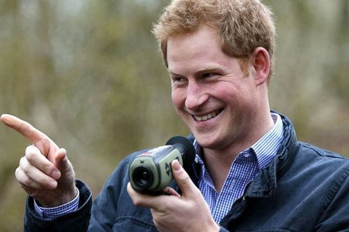 Οι φωτογραφίες που αποδεικνύουν ότι ο Πρίγκιπας Χάρι πάει ολοταχώς για αρραβώνα