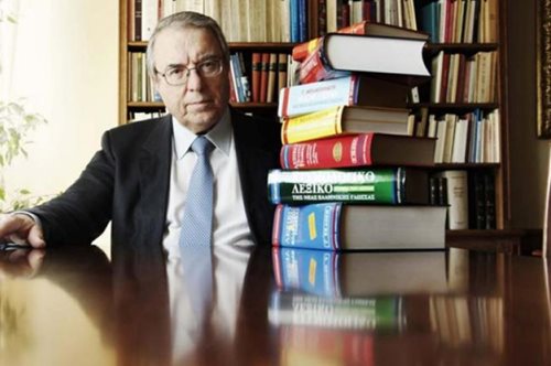 Μπαμπινιώτης: «Οι νέοι θα πληρώσουν ακριβά τα greeklish»