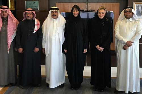 Γιατί η Έλενα Κουντουρά φόρεσε μαντήλα στη Σαουδική Αραβία. Εξηγεί η ίδια