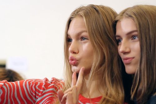 Κάτι κουρασμένες Millenials. Οι Skingurus δίνουν συμβουλές για τις γυναίκες γύρω στα 30