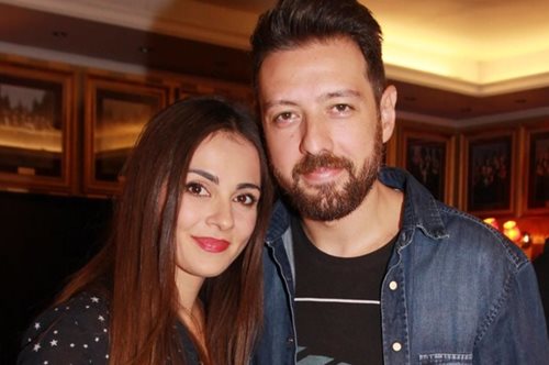 Η Αγγελική Δαλιάνη δείχνει για πρώτη φορά το σπίτι όπου μένει με τον Μάνο Παπαγιάννη