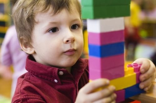 Τα σεμινάρια κατασκευών του Ιkea θα κάνουν το παιδί σου «μηχανικό» από νωρίς