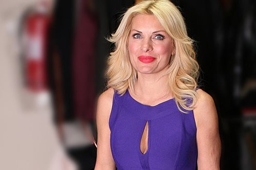 Η Ελένη Μενεγάκη ανακοίνωσε το τέλος της εκπομπής της