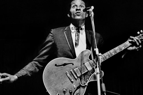 Για τον «πατέρα του ροκ εν ρολ»:5 ατάκες του σπουδαίου Chuck Berry