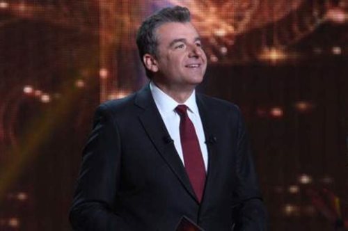 Rising Star: Κατέρρευσε ο Γιώργος Λιάγκας στη σκηνή. Ανέλαβε η Δέσποινα Βανδή