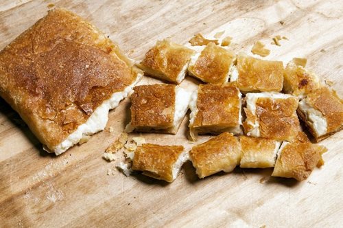 H καλύτερη Σαλονικιώτικη μπουγάτσα της Αθήνας βρίσκεται στην Καλλιθέα