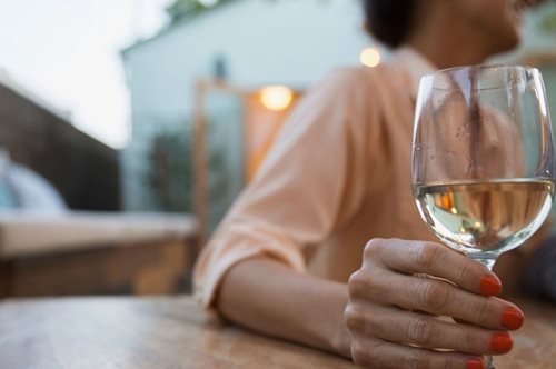 Τα συμπτώματα για επιβαρυμένο συκώτι. Πώς να κάνετε αποτοξίνωση σε 30 μέρες