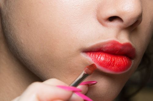 Do και Don'ts: Δες τι κάνεις λάθος και τι σωστά με το κραγιόν σου