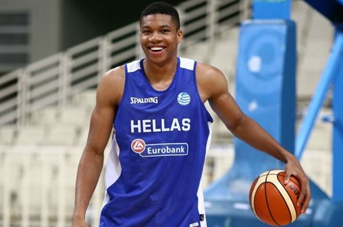 Η πρωταπριλιάτικη φάρσα του Αντετοκούνμπο