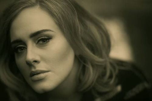 To Hello της Αντέλ σπάει το ρεκόρ του Υoutube 