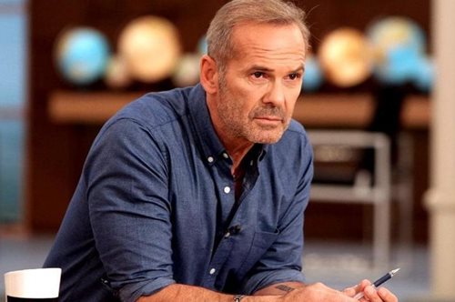 Tροχαίο ατύχημα για τον Πέτρο Κωστόπουλο. Τι συνέβη στον δημοσιογράφο και παρουσιαστή;