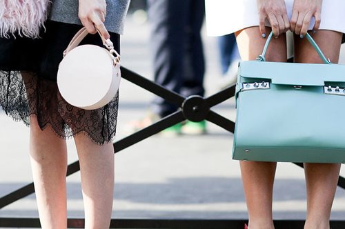 Aυτή είναι η τσάντα που δεν θα φύγει ποτέ από τη μόδα