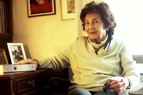 Άλκη Ζέη: Να είστε μαζί, να αγαπιέστε και να βοηθάει ο ένας τον άλλον