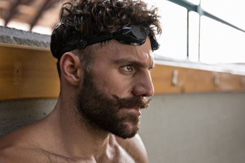 «Θέλει ψυχή». Ο O Αντώνης Τσαπατάκης συμμετέχει σε σποτ για την στήριξη παιδιών με αναπηρία