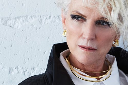 Η Παντανέα: Η Νο1 συμβουλή για παντοτινή νεότητα από ένα 69χρονο μοντέλο 