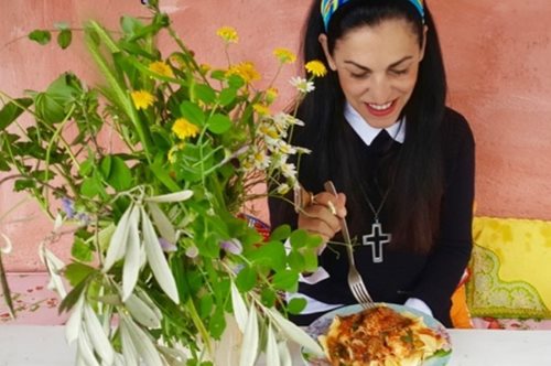 Η κατσικομακαρονάδα της επόμενης μέρας με παπαρδέλες από την Ελένη Ψυχούλη 