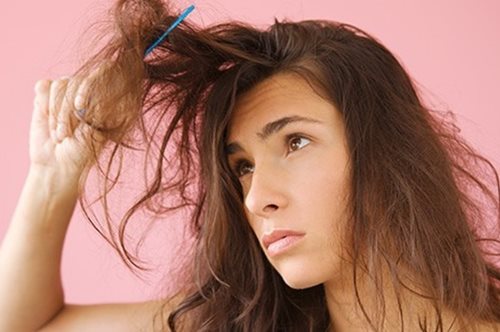 Κωμικοτραγικές καταστάσεις. Γιατί αυτές που έκοψαν τα μαλλιά τους μόνες τους μετά ούρλιαζαν;  