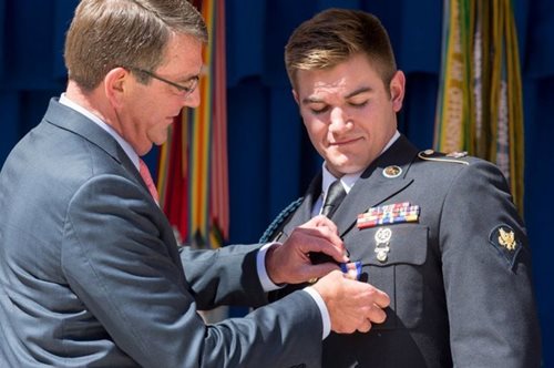 Άλεκ Σκαρλάτος: Ο έλληνας που ενέπνευσε τον Κλιντ Ίσγουντ γίνεται ο ήρωας της νέας του ταινίας