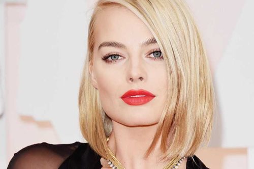 H ψυχωτική πρωϊνή ρουτίνα ομορφιάς της Μάργκοτ Ρόμπι θα σε αποτρελάνει