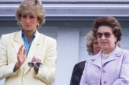 Ποιο μέλος της βασιλικής οικογένειας δεν ήθελε ούτε να βλέπει την Νταϊάνα;
