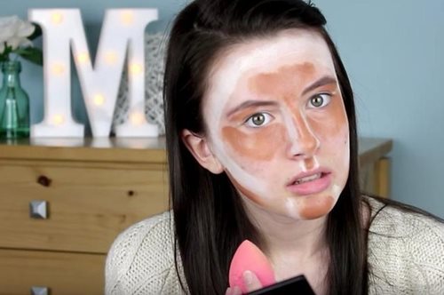 Μου είπαν ότι μόλις έσκασε το νέο μακιγιάζ, το anti-contouring. Τι είναι αυτό; 