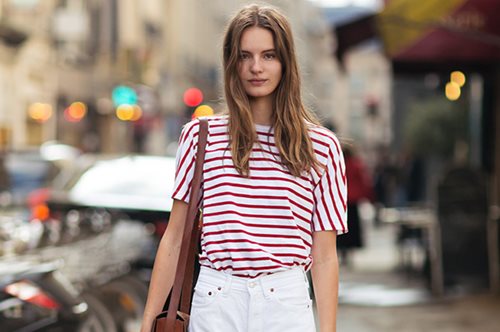 Aυτός είναι ο μοναδικός τρόπος να φορέσεις το λευκό τζιν αυτό το καλοκαίρι χωρίς να είναι παρωχυμένο