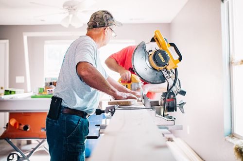 Η συγκλονιστική αφήγηση της Δώρας που έχασε τον πατέρα της και ζει με τη μεγάλη απώλεια