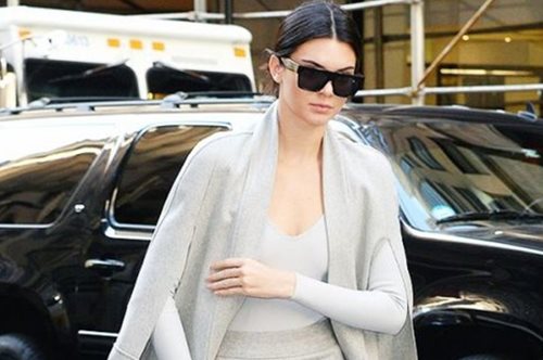 Αυτό είναι το νέο, πανεύκολο στυλιστικό τρικ που αποθεώνουν όλες οι celebrities