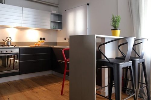 Ένα μικρό διαμέρισμα 80 τ.μ. στο Παλαιό Ψυχικό που δείχνει μεγάλο 