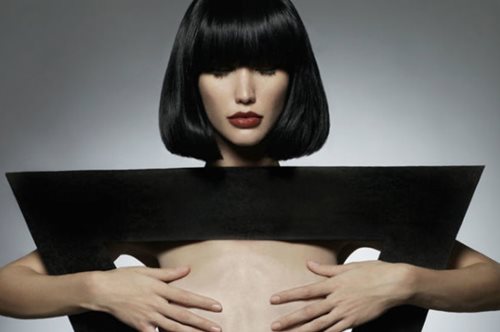 Πώς οι θηλές μιας γυναίκας συνδέονται με την απόχρωση του κραγιόν της