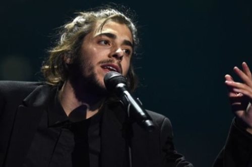 Eurovision 2017: Ποιος είναι ο τραγουδιστής της Πορτογαλίας που νίκησε;