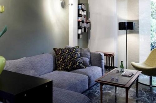 Η μεταμόρφωση ενός ρετιρέ του '60 στα Εξάρχεια σε σύγχρονη κατοικία 