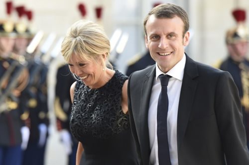 To βίντεο του γάμου του Εμανουέλ Μακρόν και της Μπριζίτ Τρονιέ για πρώτη φορά στη δημοσιότητα