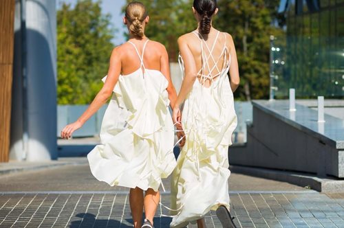 Το ένα και μοναδικό αξεσουάρ που θα μεταμορφώσει κάθε σου ντύσιμο. Δε στοιχίζει πάνω από 15€ 