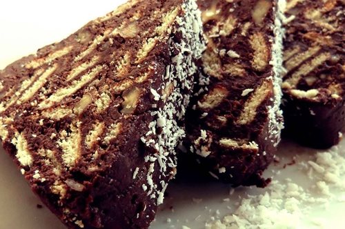 Αυτό είναι το πιο εύκολο γλυκό ψύγειου που μπορείς να φτιάξεις 