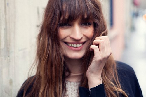 Mέσα στη ντουλάπα της Caroline De Maigret θα σου λυθούν όλες οι απορίες για το στυλ